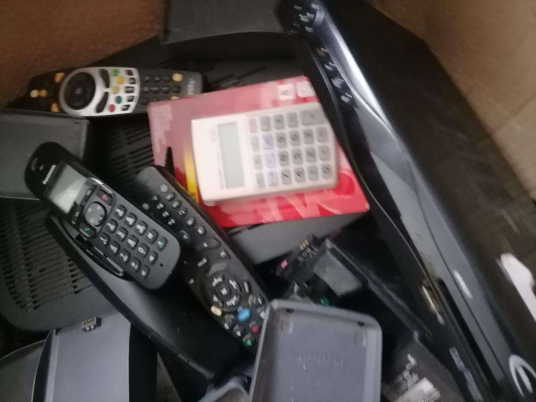 *MONTH END JACKPOT LOT*ONE BID FOR LOT AS PER PICS**