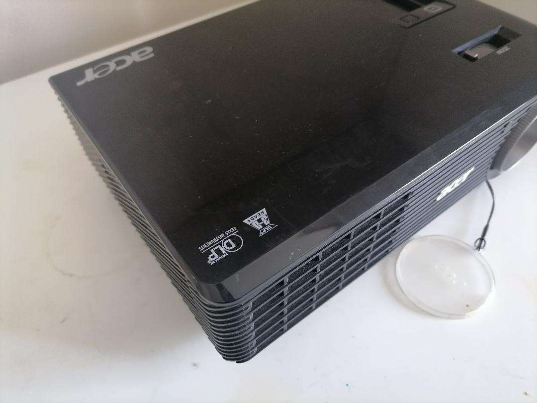 *ACER X116P DLP 3D READY  PROJECTOR*TOP QUALITY*WORKING 100%**