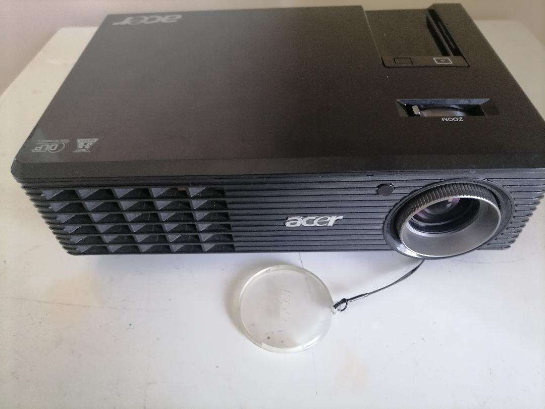 *ACER X116P DLP 3D READY  PROJECTOR*TOP QUALITY*WORKING 100%**
