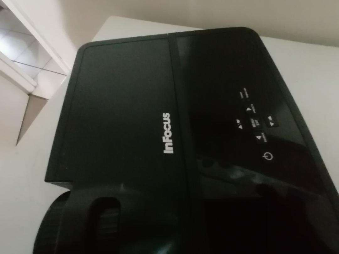 TOP QUALITY INFOCUS IN114 HDMI DLP 3D READY PROJECTOR WITH POWER CORD