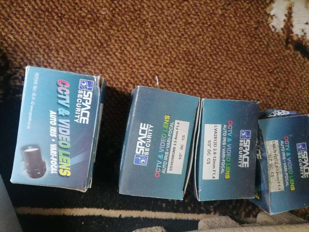 WIFI ROUTERS,CCTC CAMERA LENSES,FIBRE BOX ETC*ONE BID FOR LOT