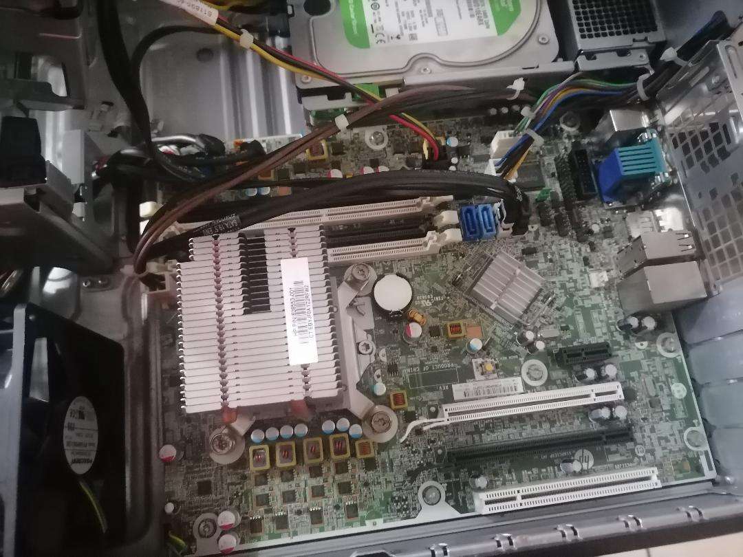 *i5 HP COMPAQ 8200 ELITE SMALL FORM FACTOR PC,1TB HDD*POWERS ON NOT TESTED**