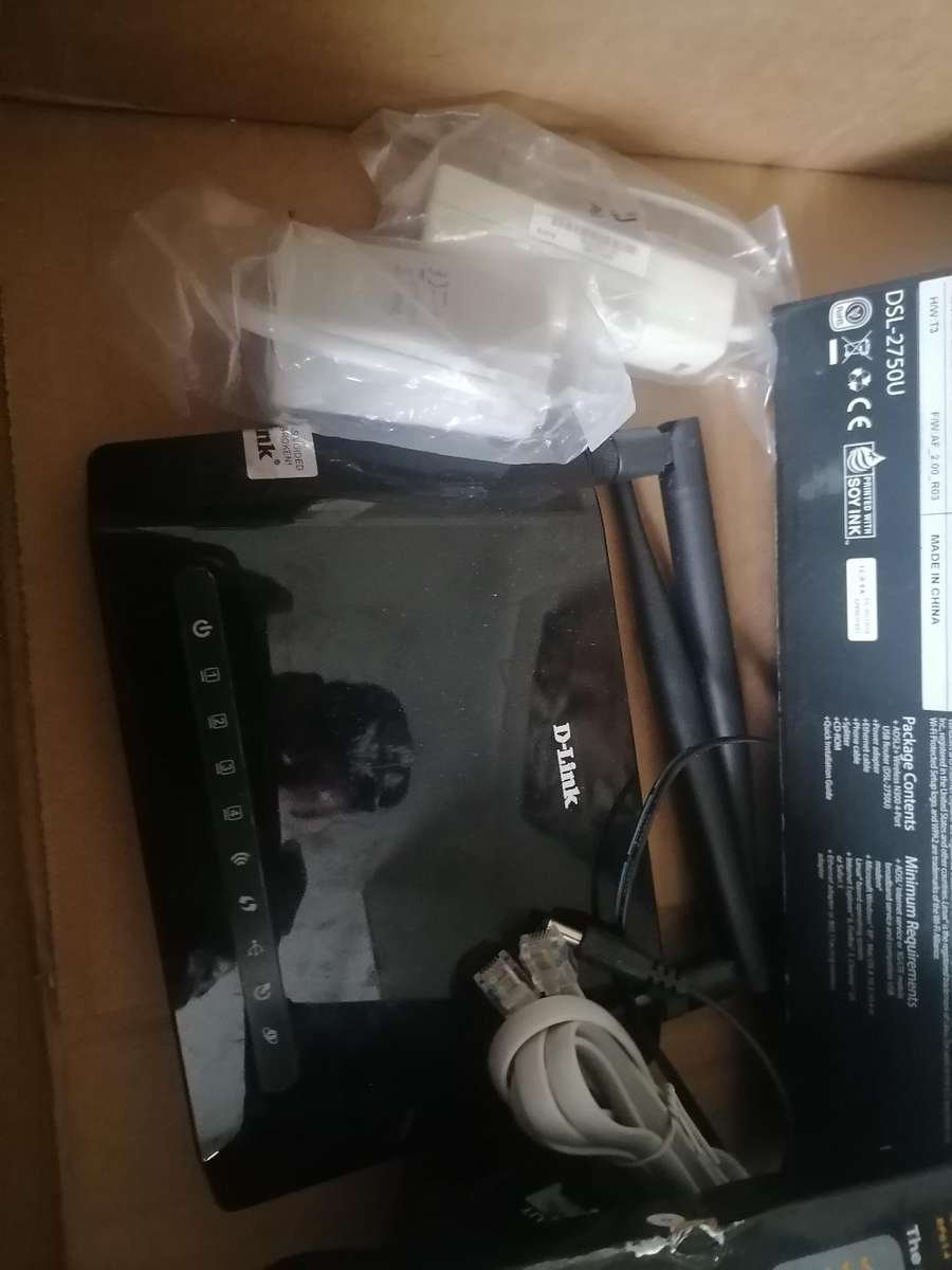 **LOT OF ROUTERS ETC*ONE BID FOR LOT AS PER PICS**