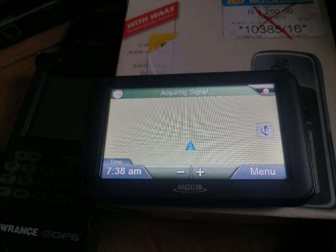 **LOT OF ELELCTRONICS*GSP DEVICES,ETHERNET SWITCH ETC*ONE BID FOR THE LOT*