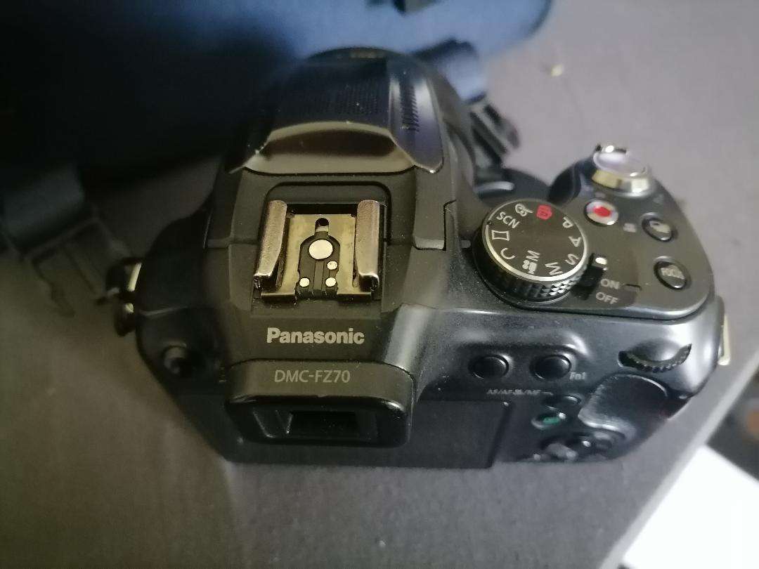 Panasonic LUMIX DMC-FZ70 16.1 MP Digital Camera, 60x Optical Image Stabilized Zoom(No charger)