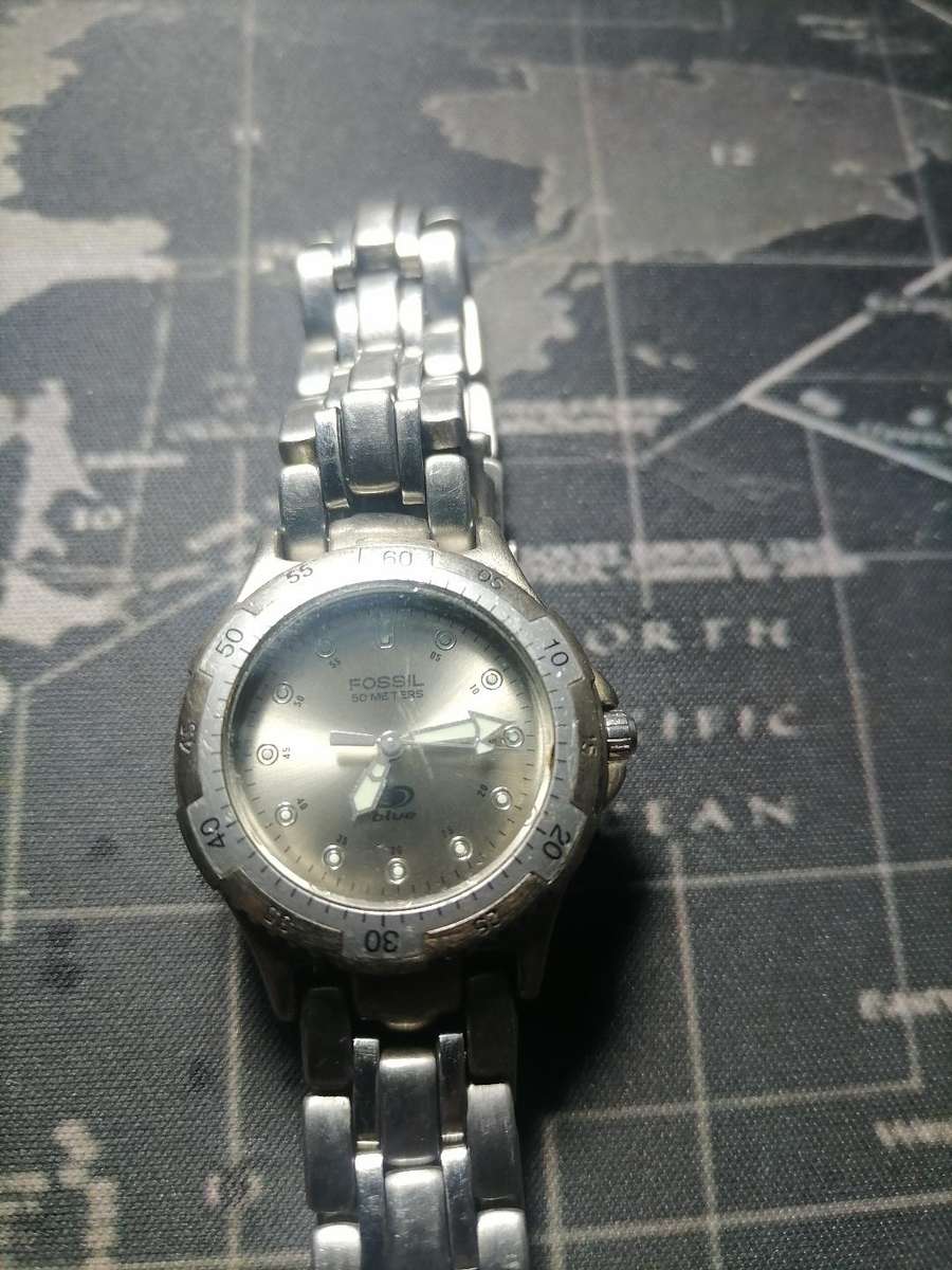 *FOSSIL BLUE WATCH*UNISEX*BATTERY NEEDS REPLACE**