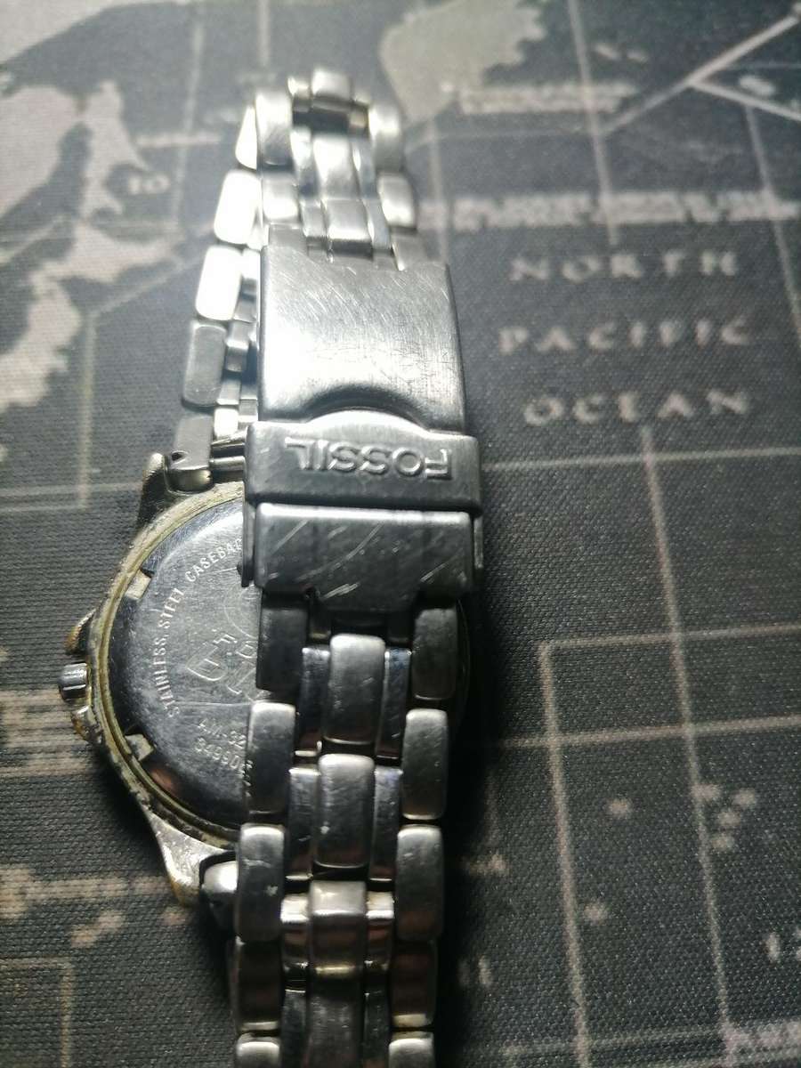 *FOSSIL BLUE WATCH*UNISEX*BATTERY NEEDS REPLACE**