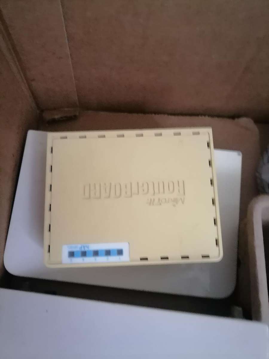 *BULK LOT OF FAULTY  ELECTRONICS*