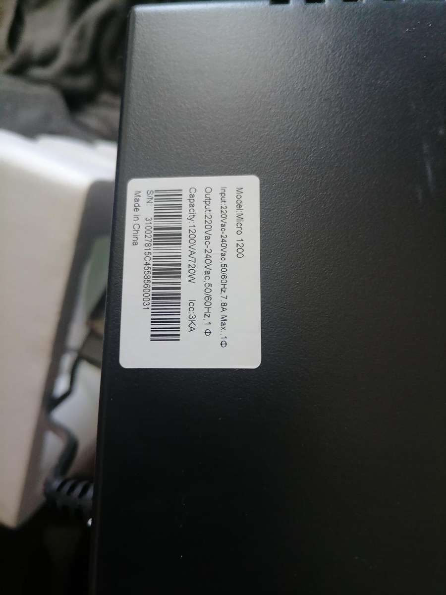 NEW GI-COM 1200VA UPS IN BOX WITH POWER CABLE*BOX DAMAGE*