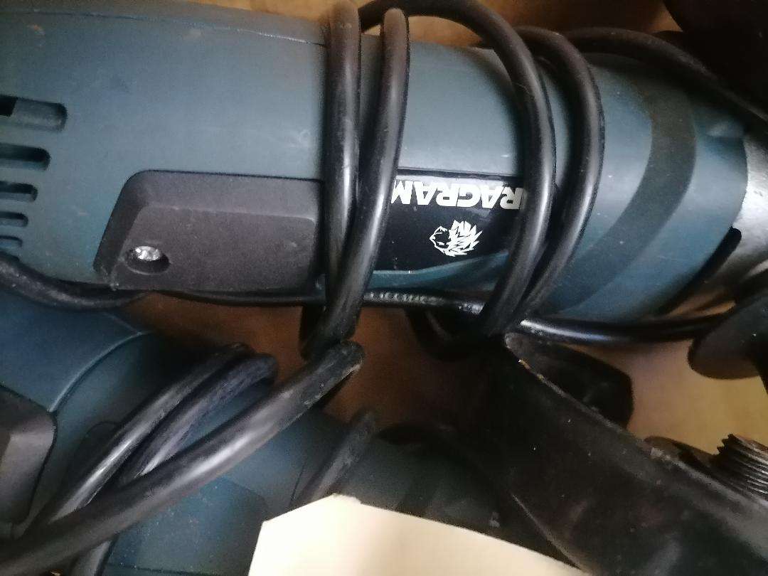 *BULK LOT*2 X DEFECTIVE GRINDERS*TV BRACKET+NEW WALL SPACE SYSTEM*ONE BID FOR LOT*