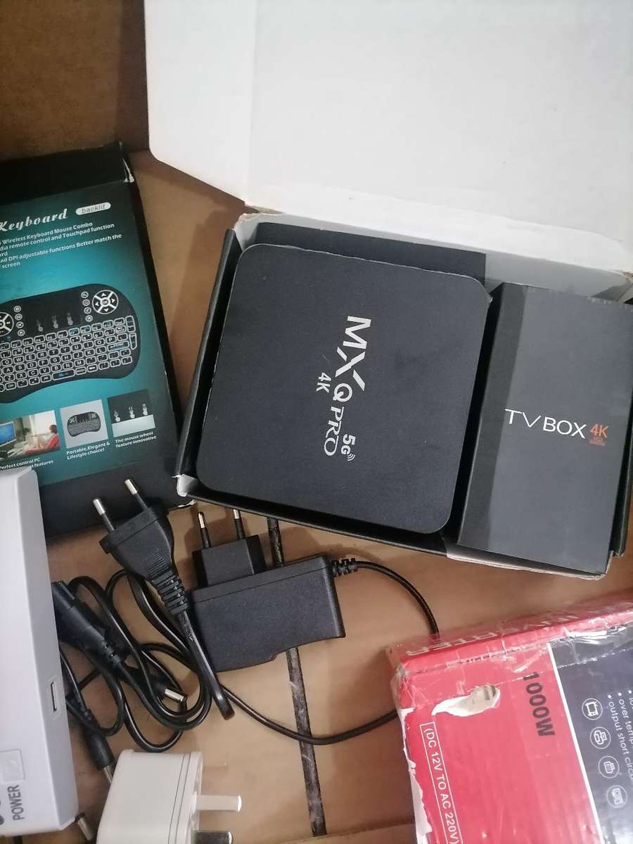 Bulk lot of faulty electronics - one bid for the lot as per pics