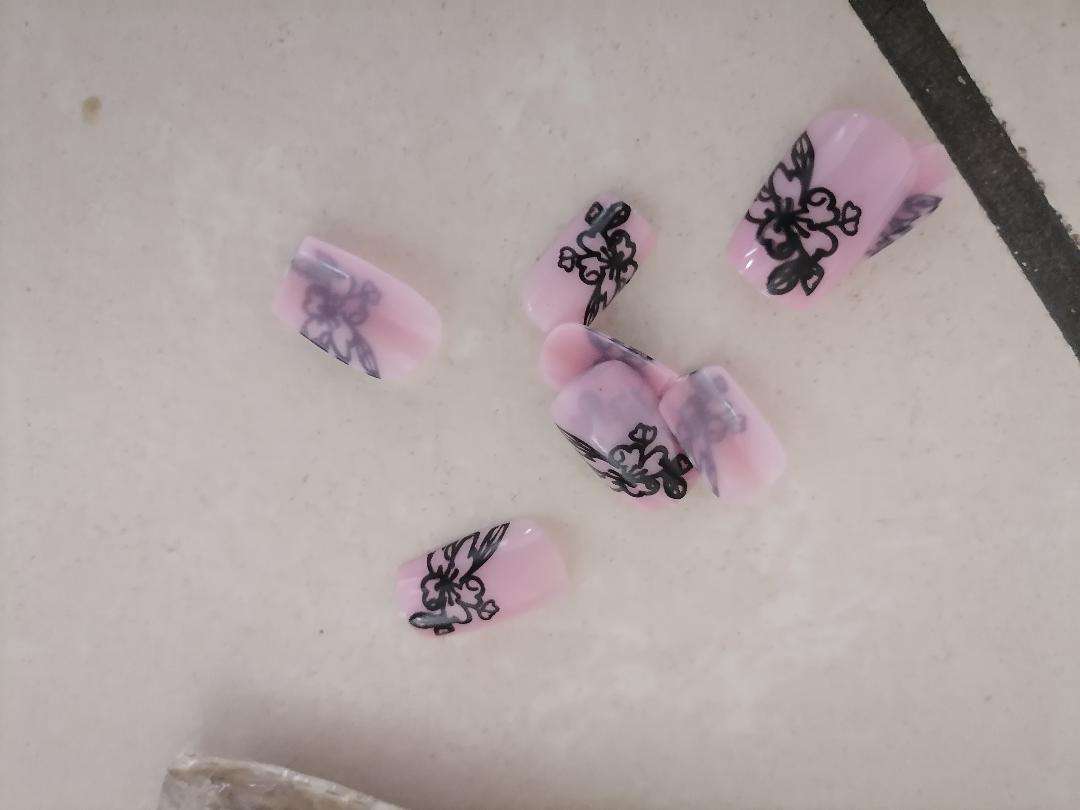 LOT OF OVER 400 X NAIL ART SETS*PACKAGING DAMAGED IN WARHOUSE*PRODUCT STILL 100S*