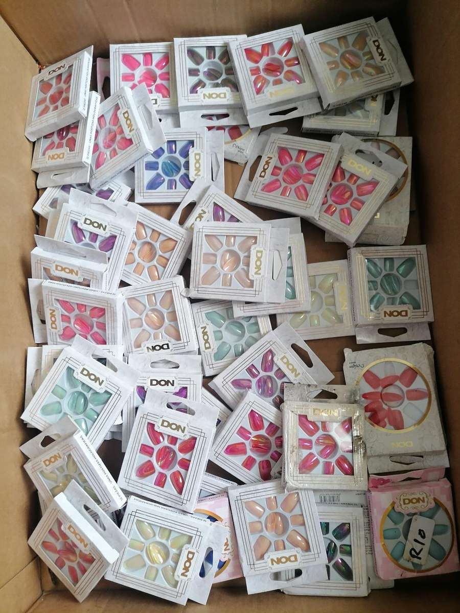 LOT OF OVER 50X DON NAIL ART , NAIL SETS*ONE BID FOR THE LOT*