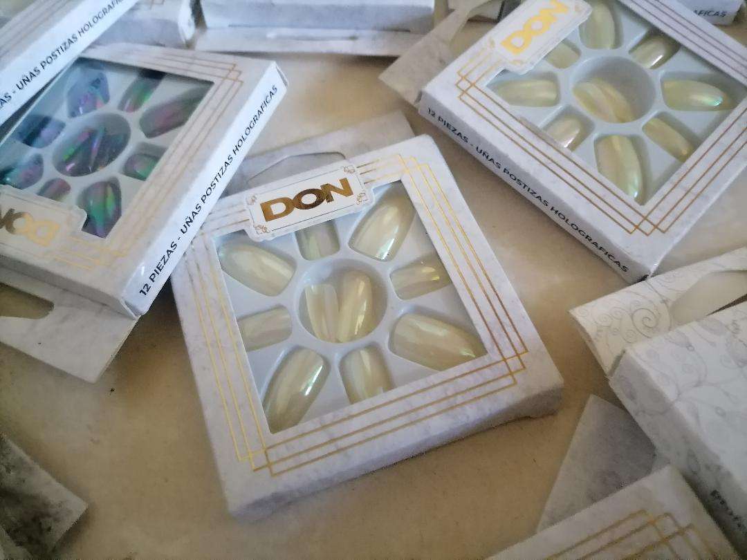 Lot of over 50x Don nail art nail sets - one bid for the lot