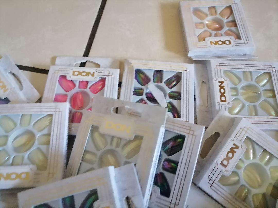 Lot of over 50x Don nail art nail sets - one bid for the lot