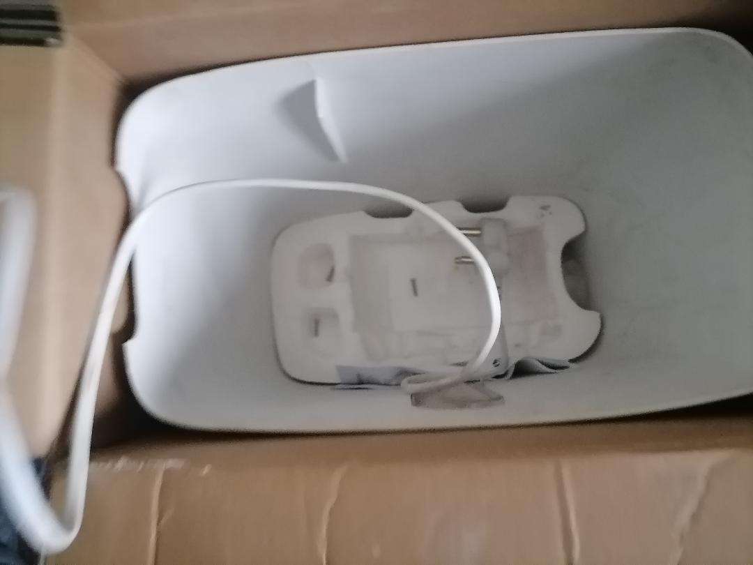 Lot of 2 x Defective Paper Shredders - HP and Fellowes - One Bid for Both