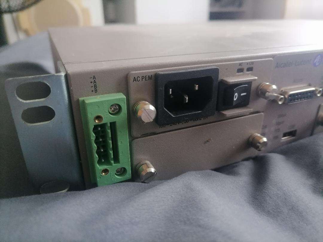 Alcatel Lucent 7210 SAS-E Service Access Switch 12SFP/12-TX