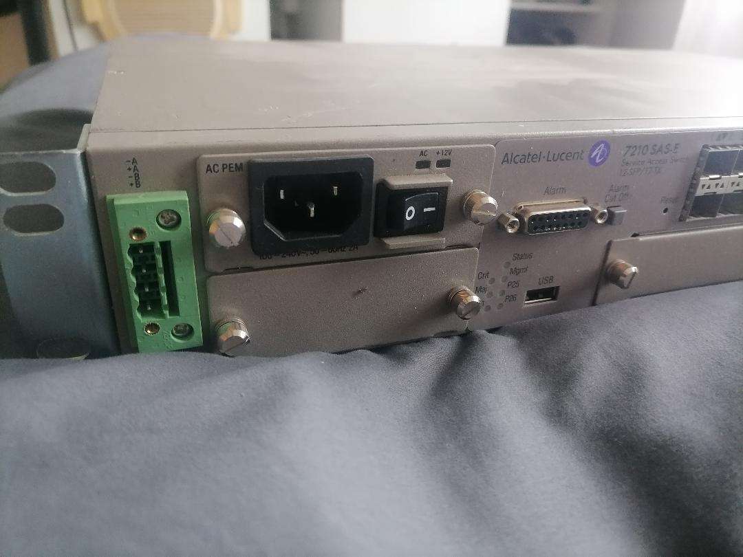 Alcatel Lucent 7210 SAS-E Service Access Switch 12SFP/12-TX