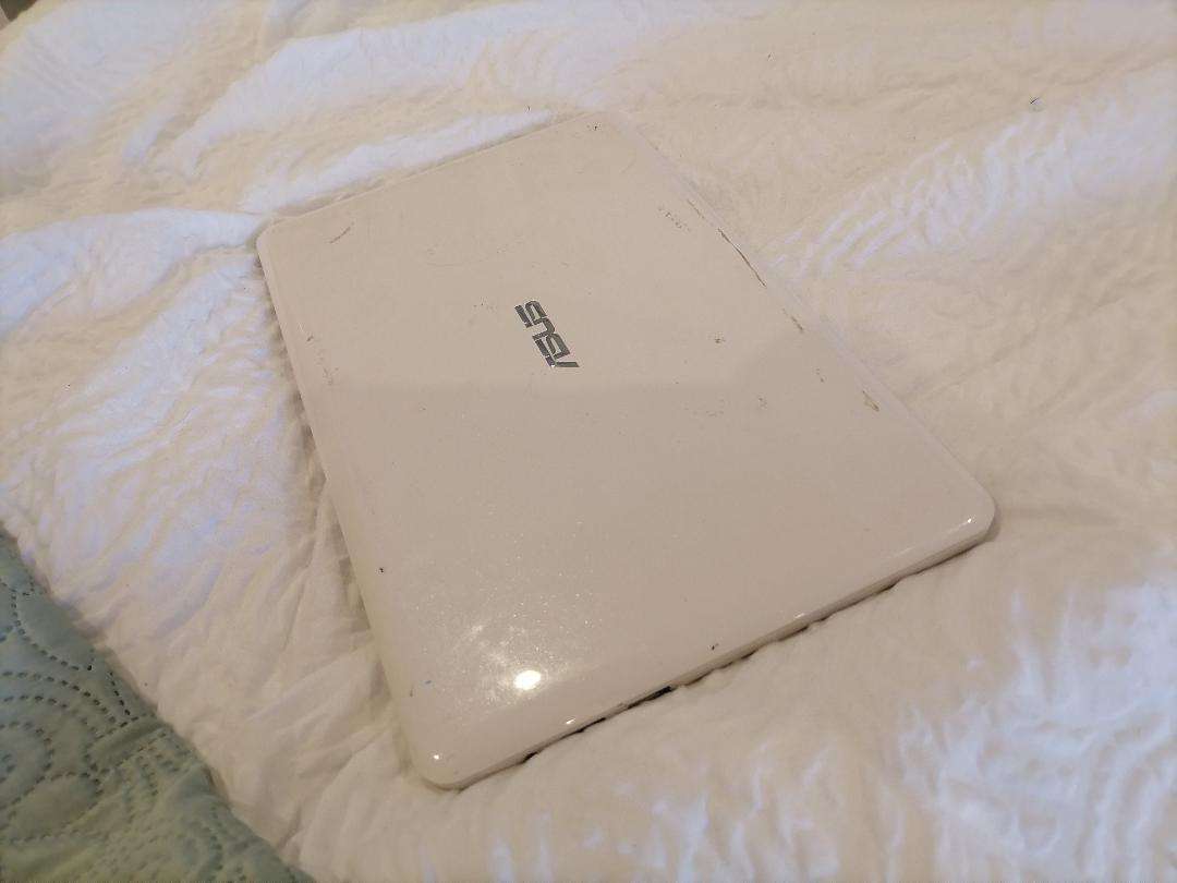 Asus E202S Laptop, No Charger, Not Tested, Sold As Is