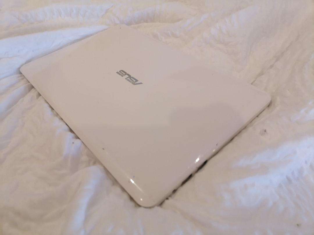 Asus E202S Laptop, No Charger, Not Tested, Sold As Is