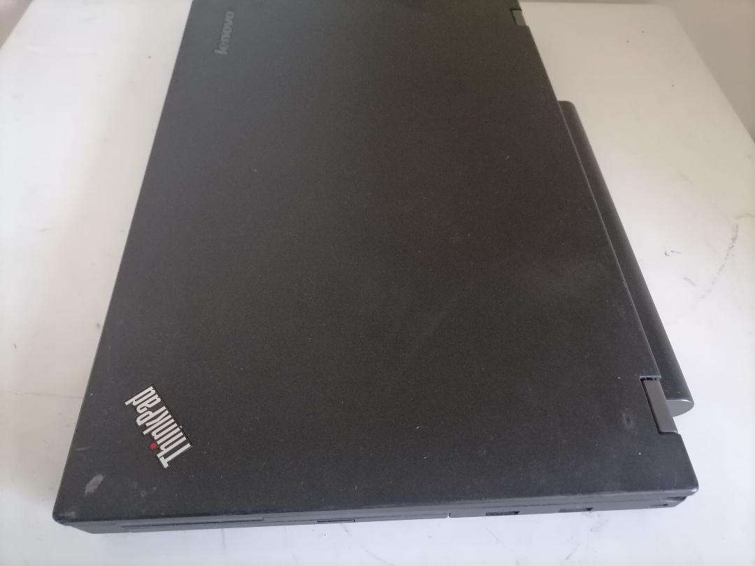 *i7 LENOVO THINKPAD T540P LAPTOP*POWERS ON AND OFF*SOLD AS IS**