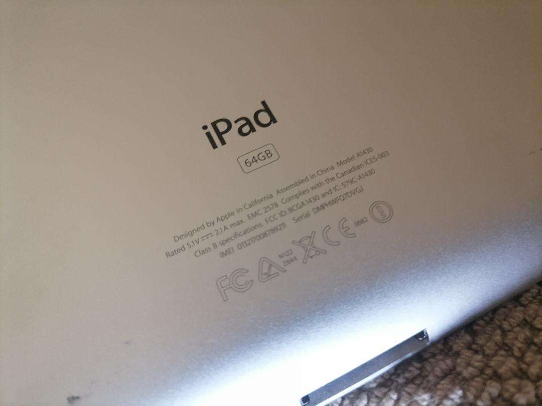 Apple iPad A1430 10 INCH,WIFI AND 4G*LIQUIDATION ITEM, SOLD AS IS**