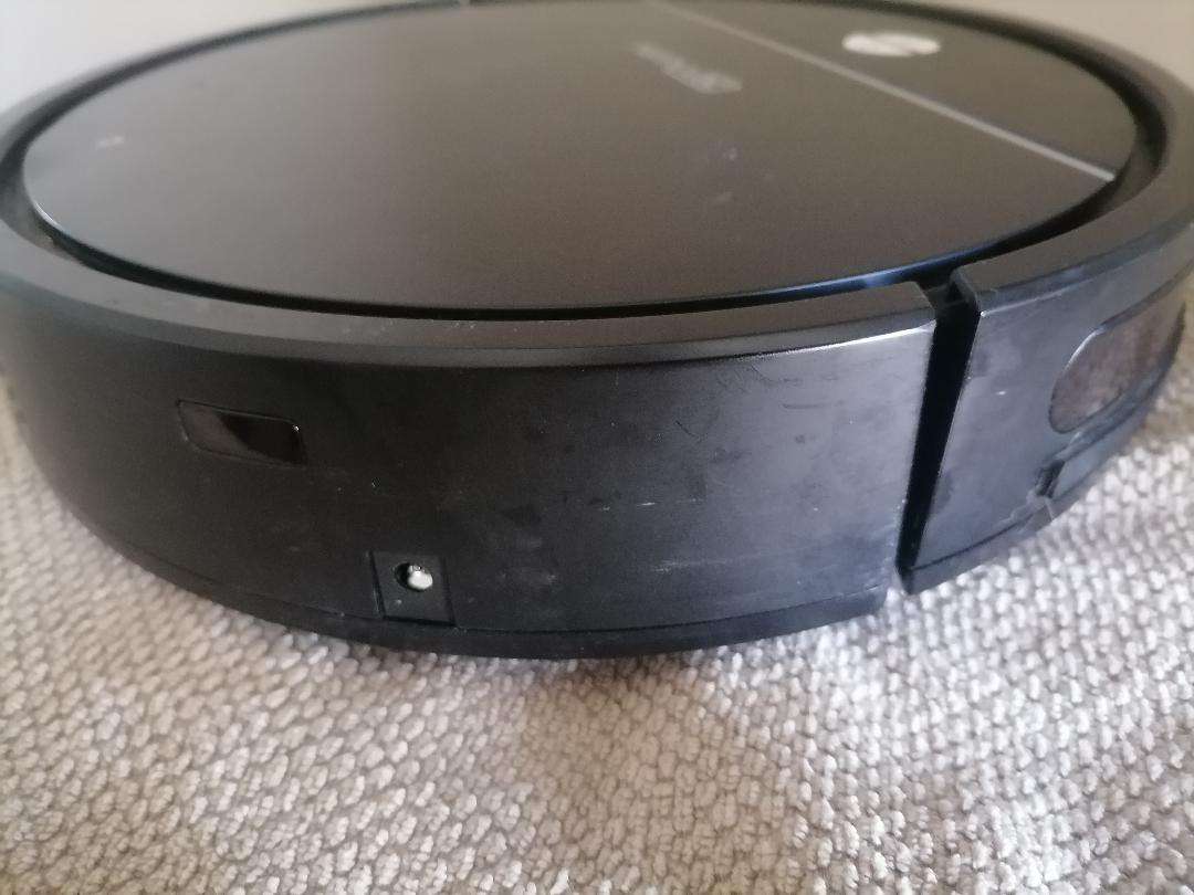 *WEEKEND SPECIAL*NANNY VAC SMART ROBOT VACUUM*WORKING, NEEDS BRUSHES*