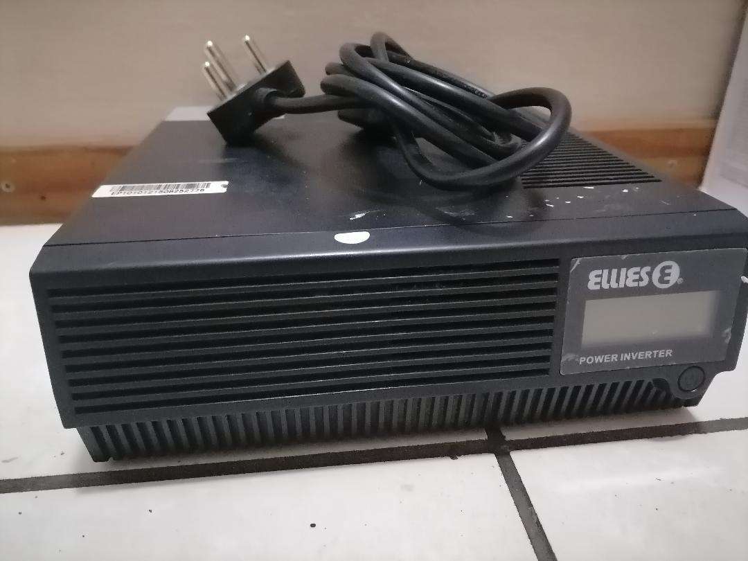 ELLIES 1200VA 720W POWER INVERTER
