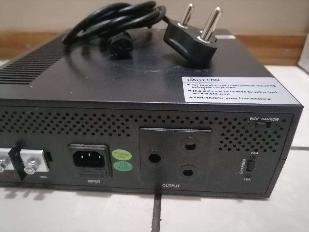 ELLIES 1200VA 720W POWER INVERTER