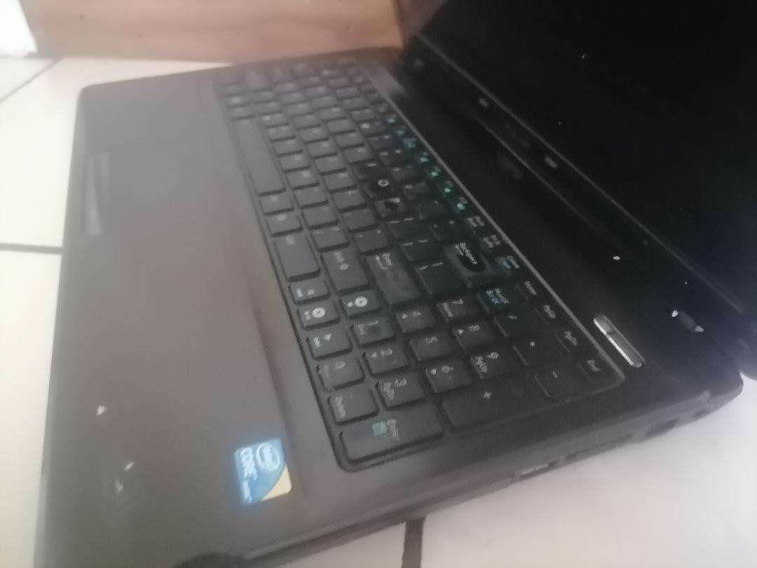 YEAR END CLEARANCE SALE*ASUS K52F I3 LAPTOP*4GB RAM, 1TB HDD*POWERS ON AND OFF*SOLD AS IS*