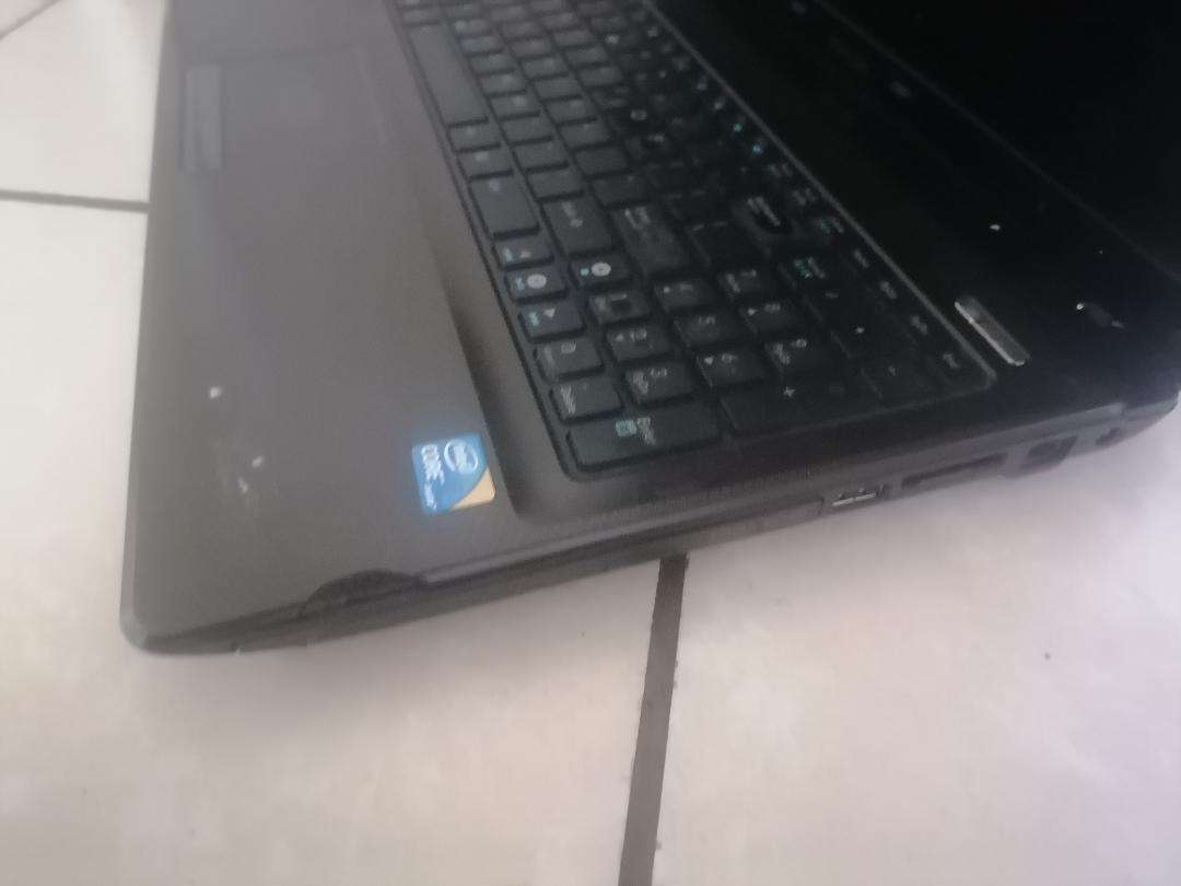 YEAR END CLEARANCE SALE*ASUS K52F I3 LAPTOP*4GB RAM, 1TB HDD*POWERS ON AND OFF*SOLD AS IS*