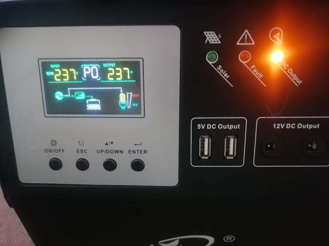 YEAR END CLEARANCE SALE, ALL MUST GO*FIVESTAR 1000W PWM Hybrid Inverter Portable Power System