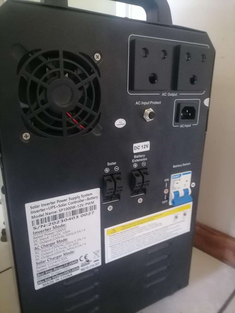 YEAR END CLEARANCE SALE, ALL MUST GO*FIVESTAR 1000W PWM Hybrid Inverter Portable Power System