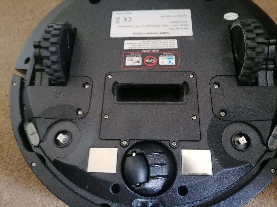 * YEAR END CLEARANCE SALE, ALL MUST GO*NANNY VAC SMART ROBOT VACUUM*WORKING, NEEDS BRUSHES*