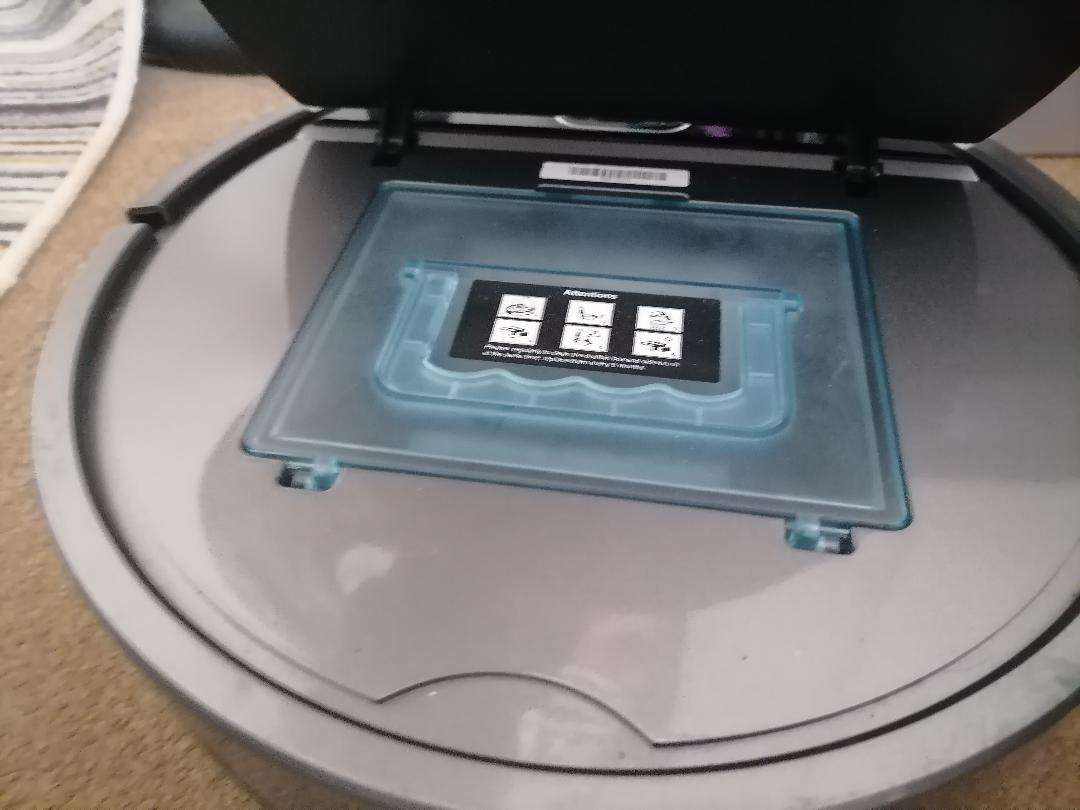 * YEAR END CLEARANCE SALE, ALL MUST GO*NANNY VAC SMART ROBOT VACUUM*WORKING, NEEDS BRUSHES*