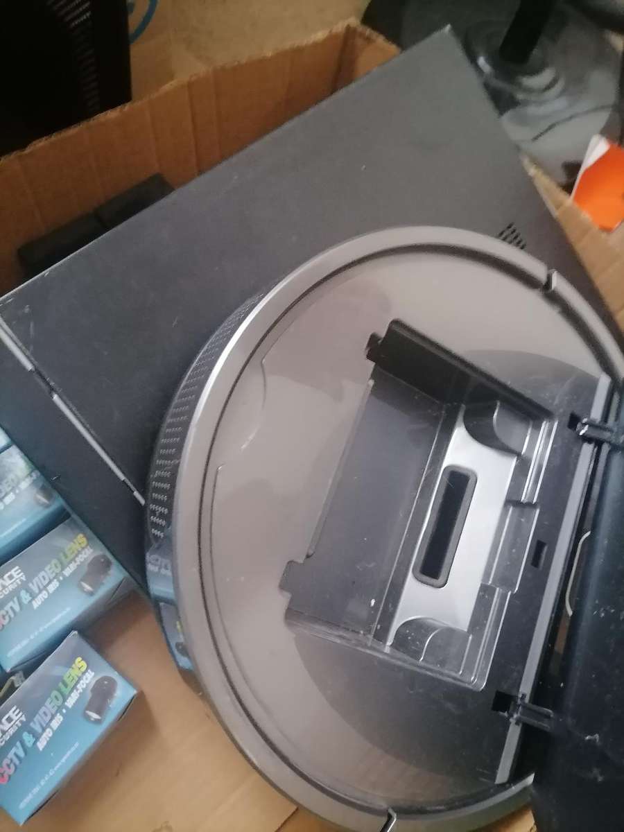 Bulk lot of electronics