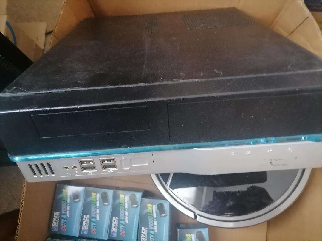Bulk lot of electronics