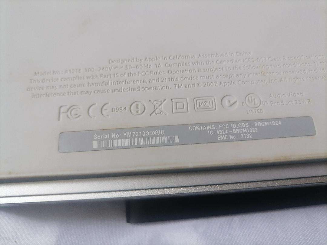 Apple A1218 TV Streaming Box with Remote and Cables in Box