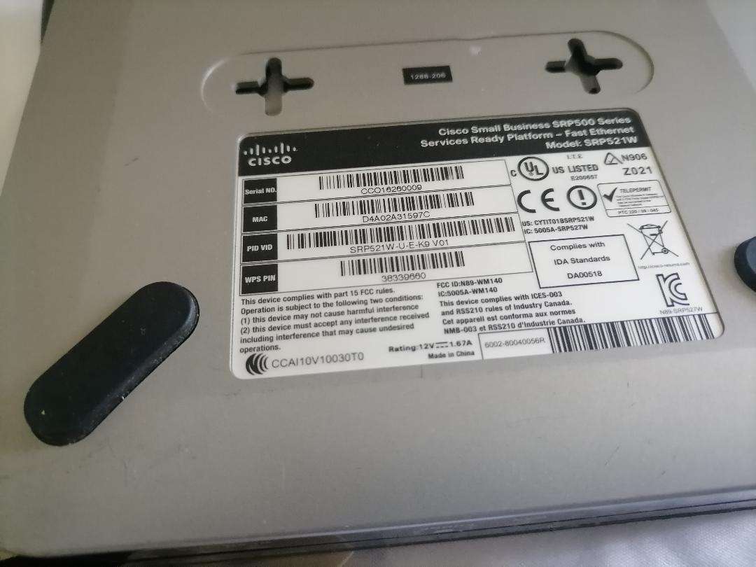 Cisco Small Business Pro SRP521W SRP500 Wireless Network Router+Cisco linksys range extender*