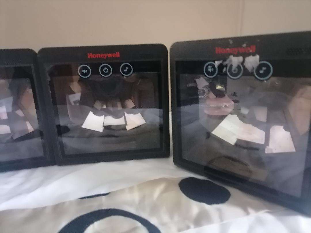LOT OF 4 X HONEYWELL MS7820 SOLARIS SCANNERS