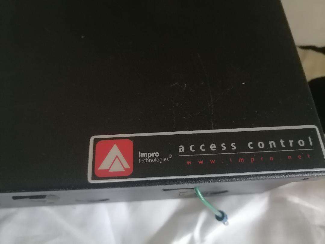 Impro System Cluster Controller in IPS Box with One 2 Wiegand Reader Module HCW930-0-0-GB