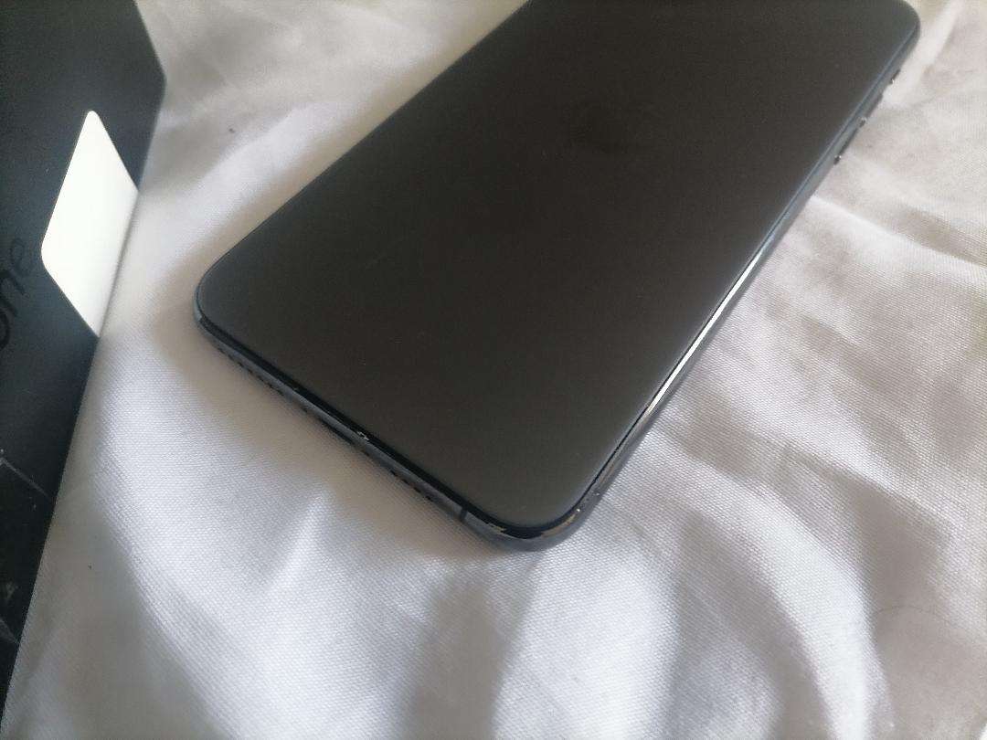 APPLE IPHONE 11 PRO MAX WITH BOX,POWER CORD*TOUCH SCREEN NOT WORKING*SOLD AS IS*