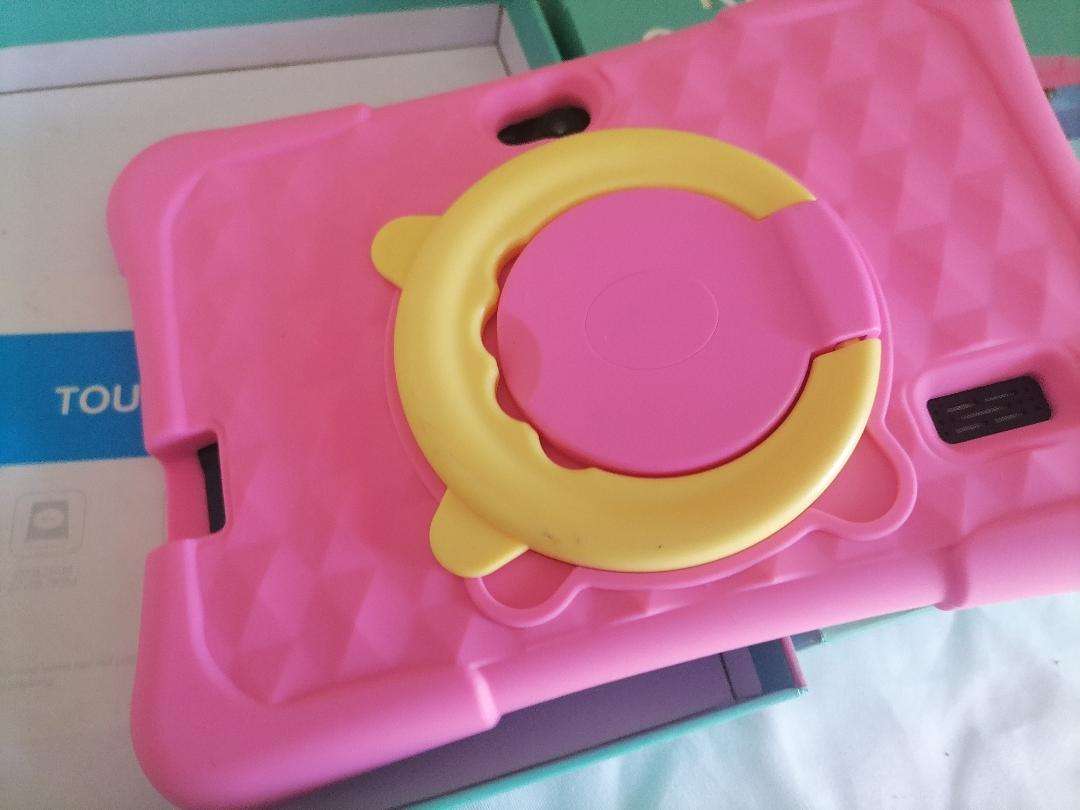 Pritom K7 PRO Android 2 GB RAM. in box with charger  and pouch. screen cracked