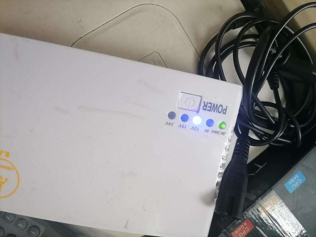 Bulk lot of electronics*one bid for the lot*