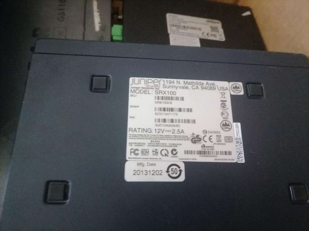 Juniper Networks SRX100 Services Gateway