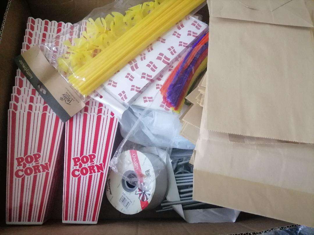 Bulk lot of party accessories,packaging etc*one bid for the lot*
