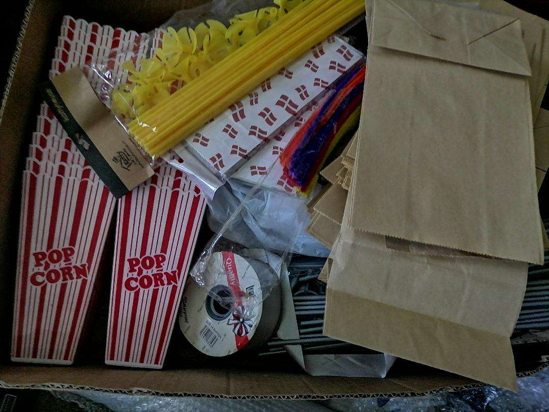Bulk lot of party accessories,packaging etc*one bid for the lot*