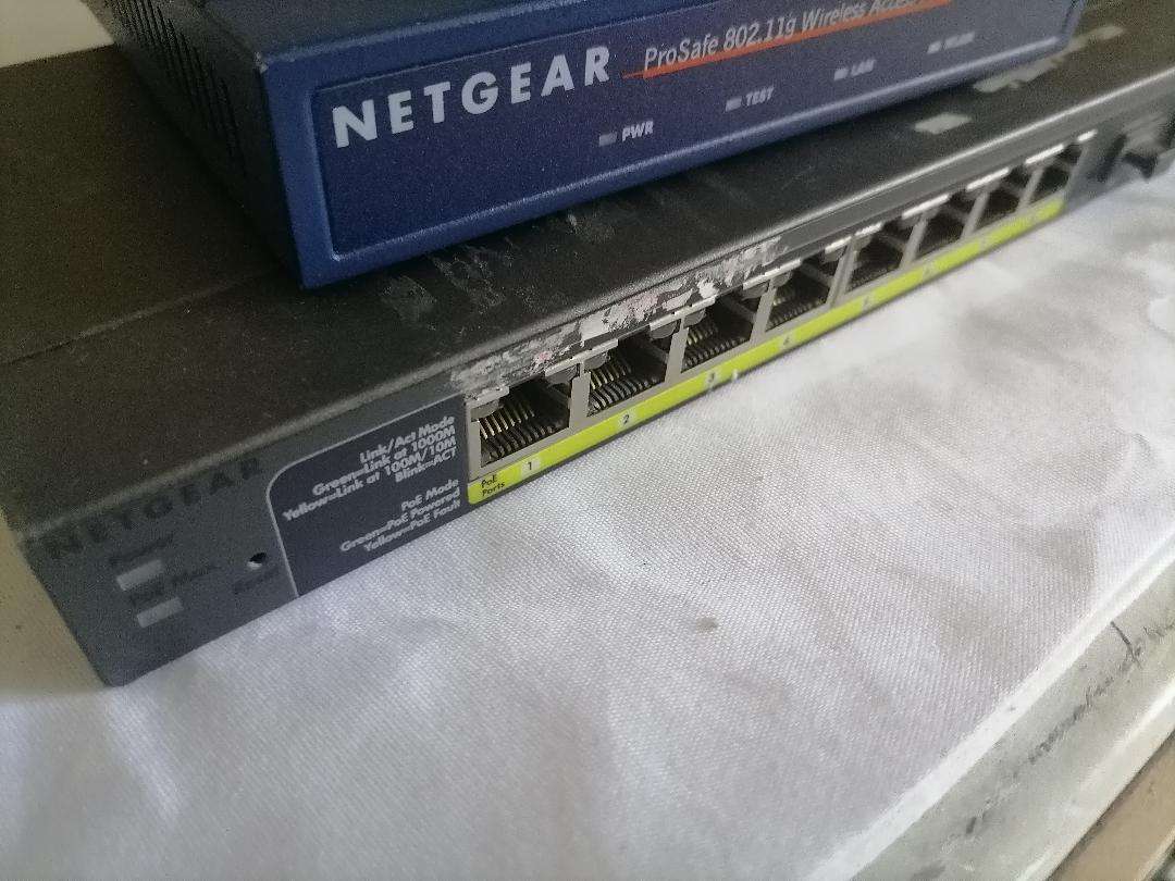 2 x NETGEAR NETWORK SWITCHES*ONE BID FOR BOTH*