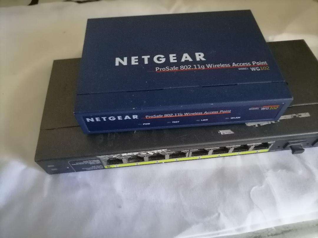 2 x NETGEAR NETWORK SWITCHES*ONE BID FOR BOTH*