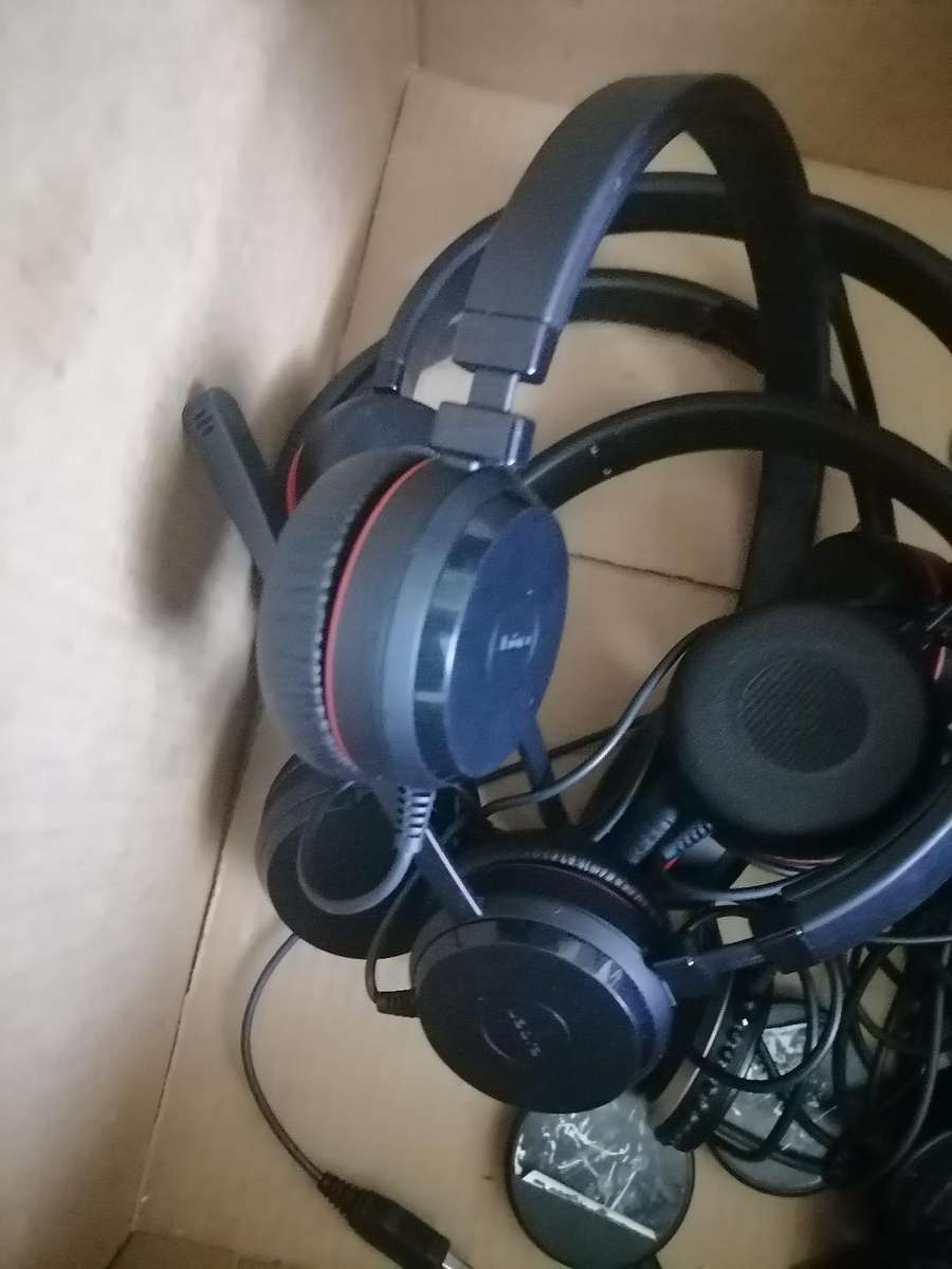 Bulk lot of 5 x defective Jabra Evolve 40 Headset with Mic+controller